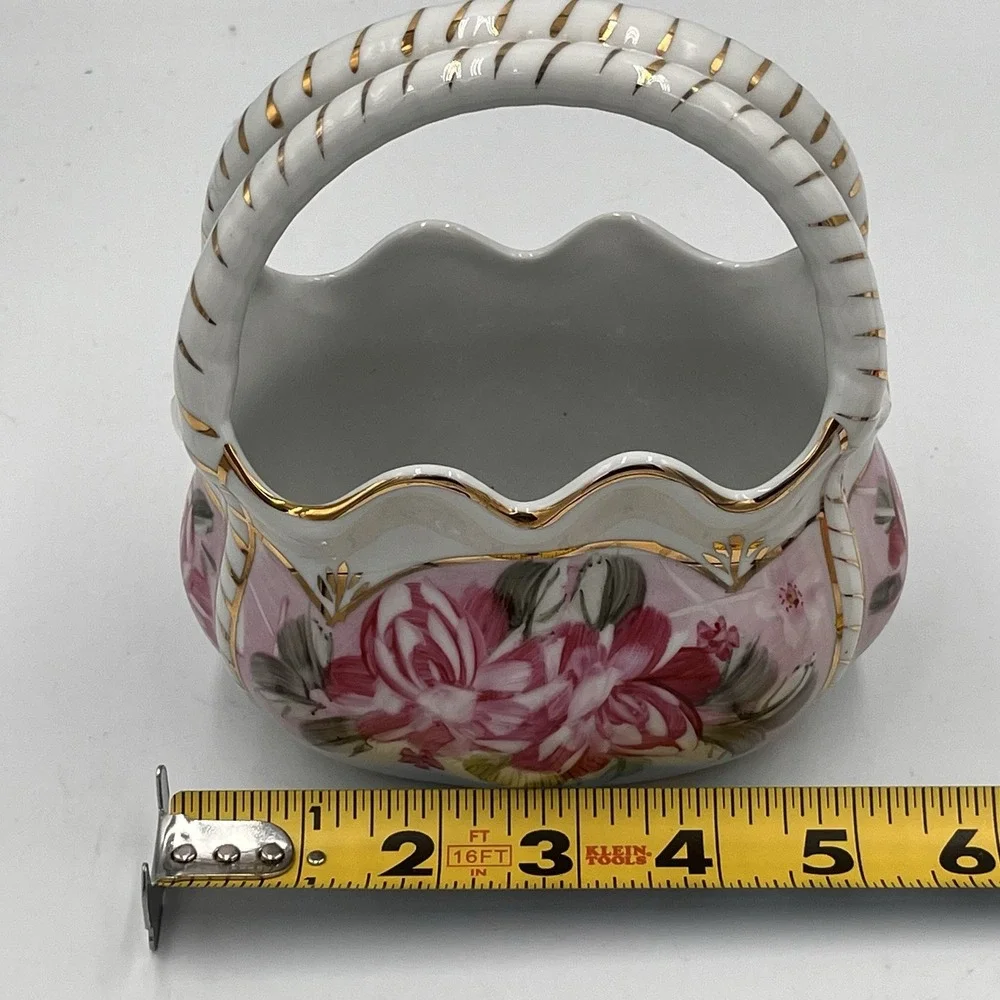 Vintage Formalities Painted Basket Vase Flowers Gold Trim Cottage Granny Core